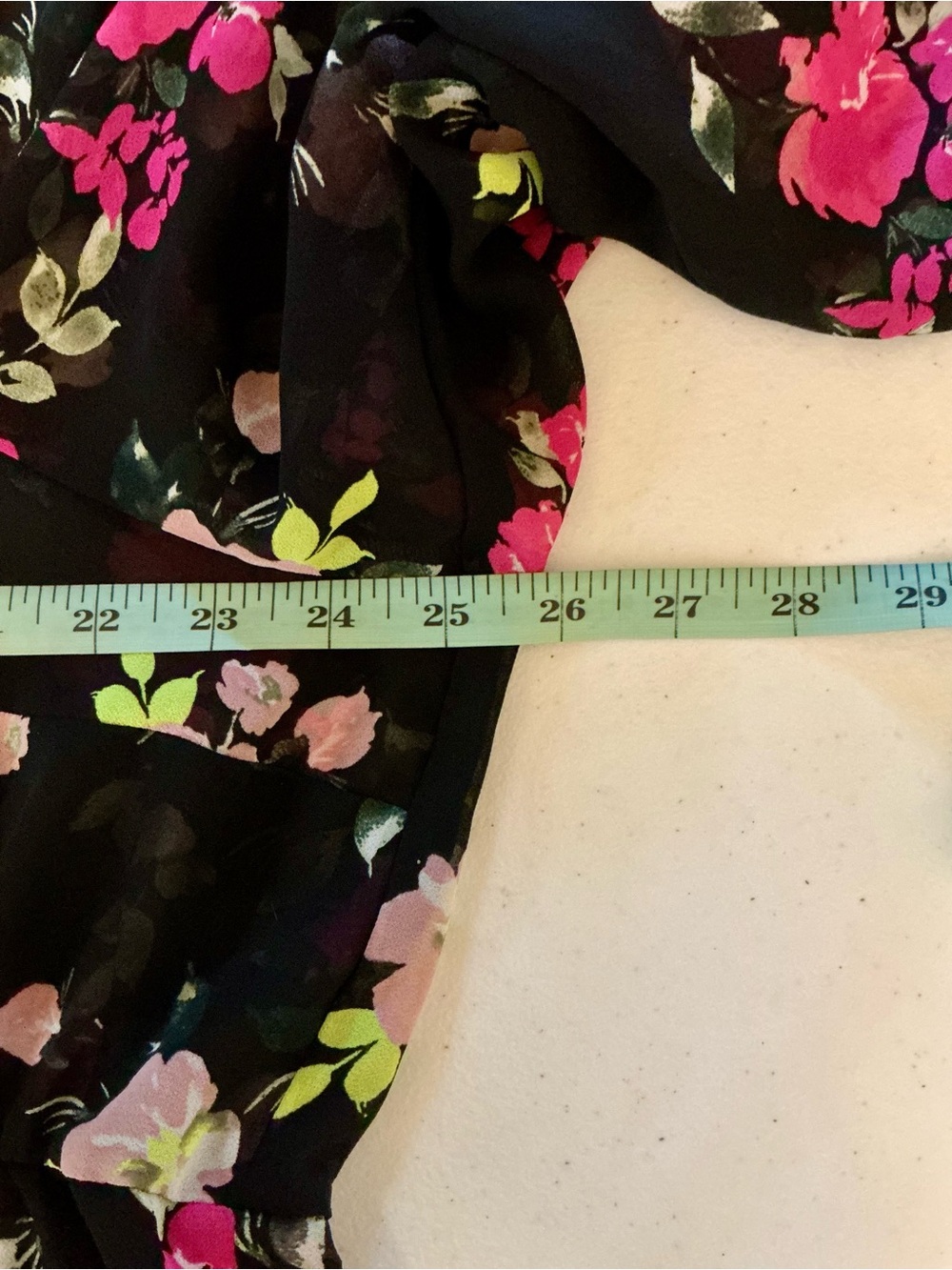 Torrid Lexie Floral Sheer Chiffon Tunic Blouse Size 3 Black Pink High Low - Picture 5 of 6